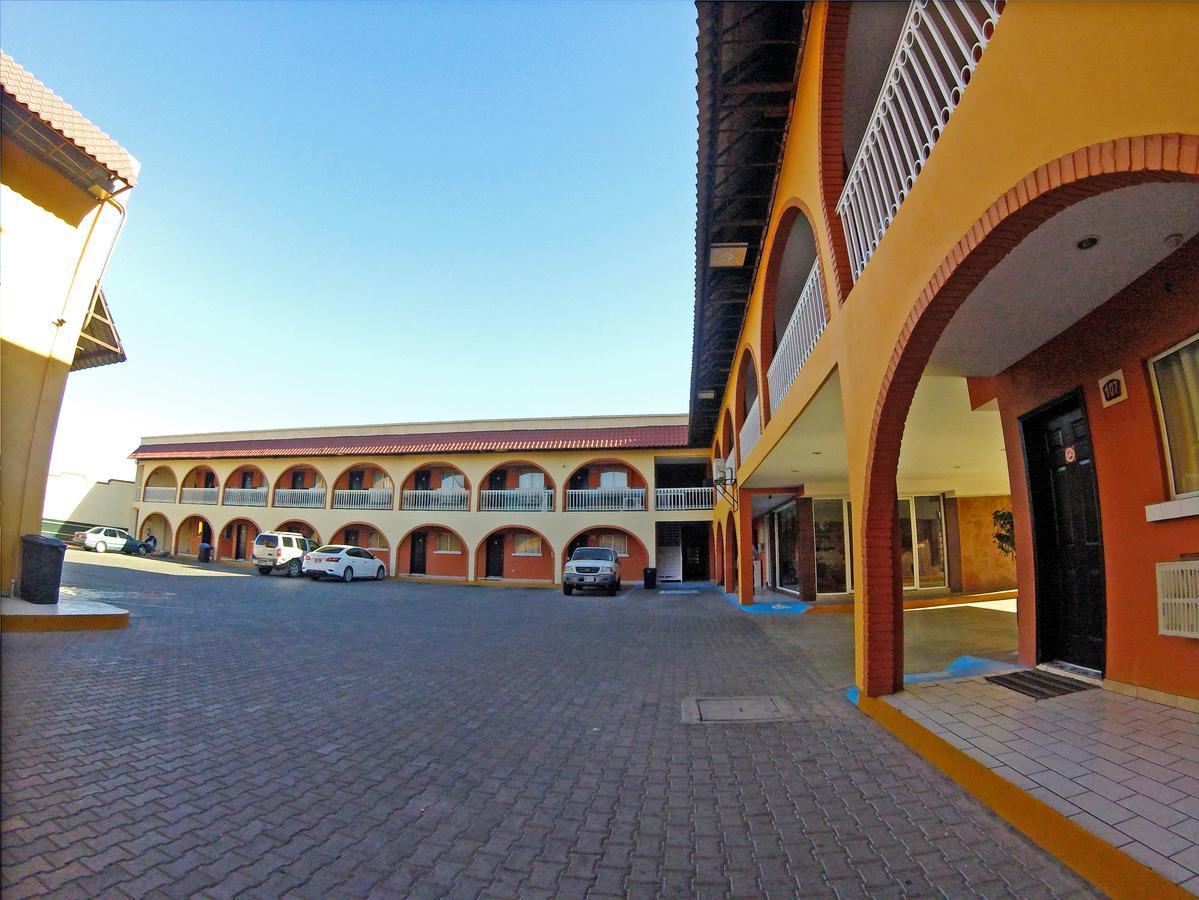 Las Torres Hotel Mexicali Exterior foto